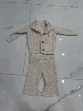 Baby Atlas Gray knit matching set